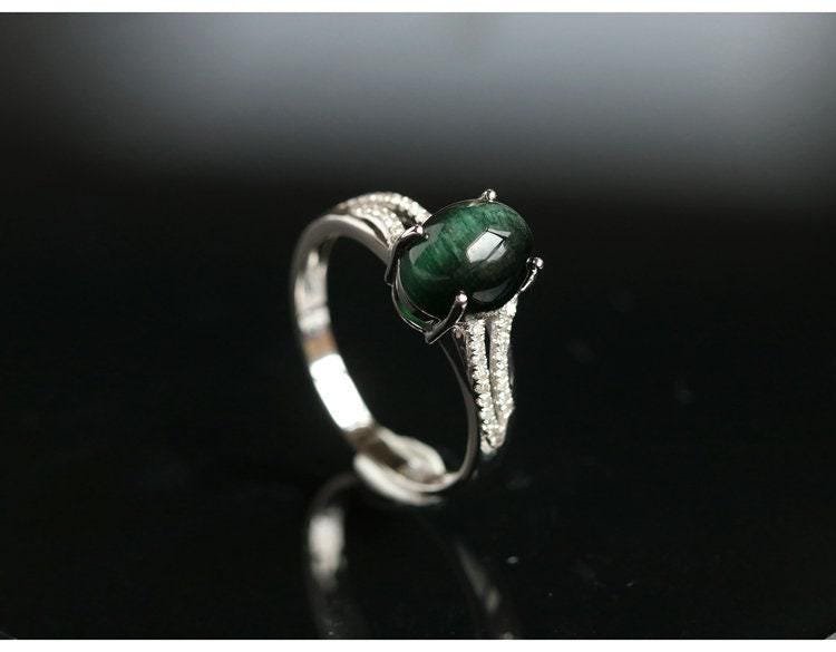 2.75ct Green Cat's Eye Stone Cabochon & Diamond Pave Ring in 18K White Gold