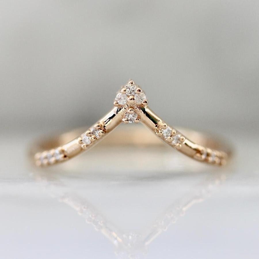 Round Diamond Tiara Ring - 14K Rose Gold Chevron Midi Band