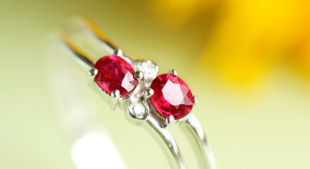 Open Ring with Two Rubies in 18K Yellow Gold
