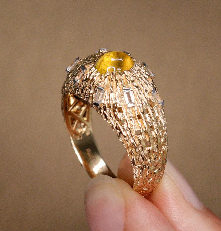 Melted Gold Design Chrysoberyl Cat Eye Stone Ring in 18K Yellow Gold