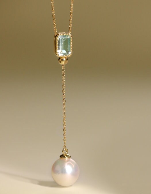 Aquamarine & 8mm Akoya Pearl Necklace in 18K Yellow Gold