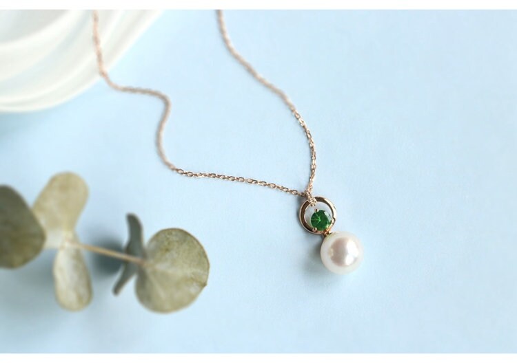 8mm Akoya Pearl & Tsavorite Necklace - 18K Yellow Gold