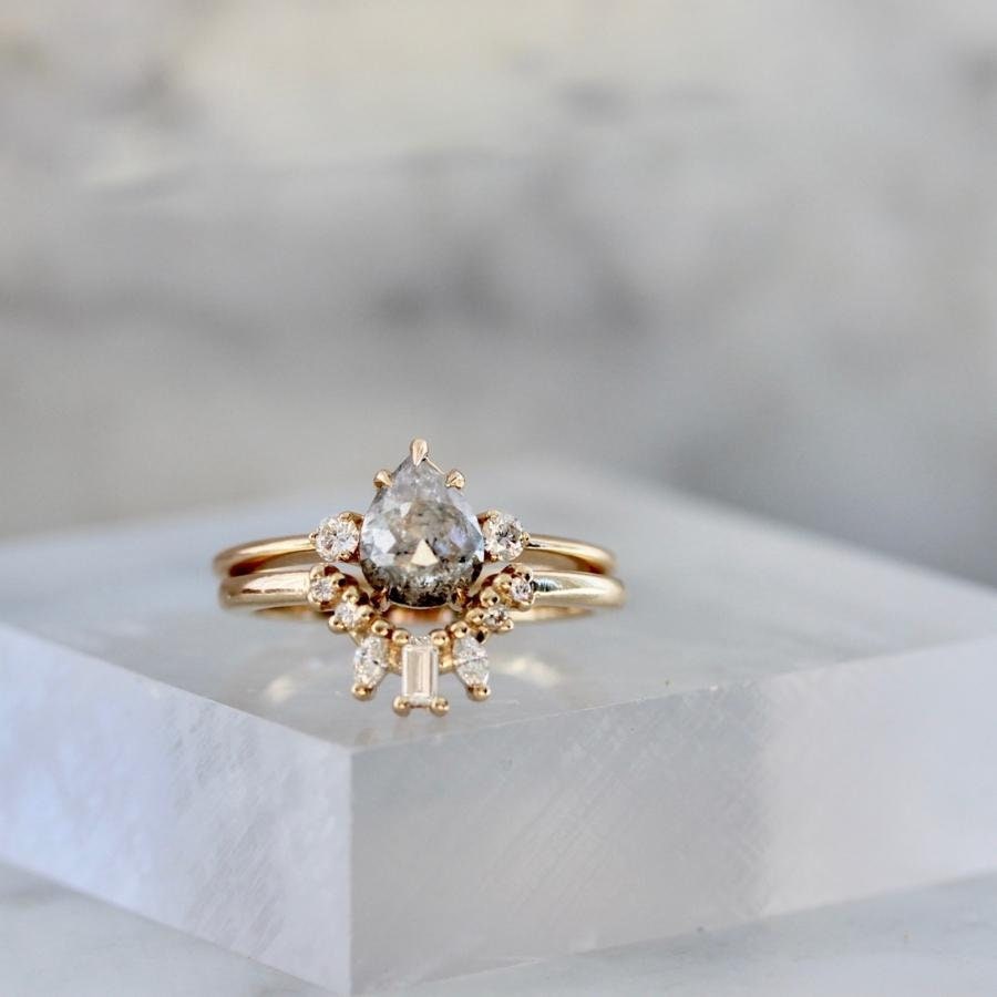 1.5ct Salt & Pepper Diamond Pear Rose Cut 18K Gold Wedding Ring
