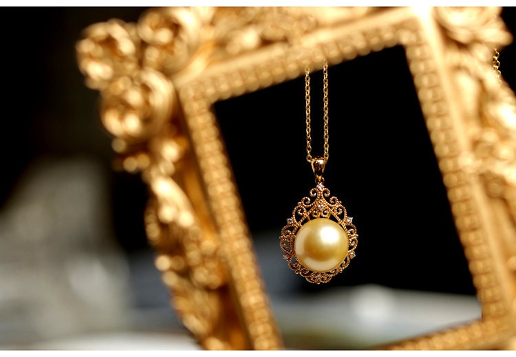 Granulation Design Vintage Necklace with 12mm Deep Golden South Sea Pearl in 18K Gold