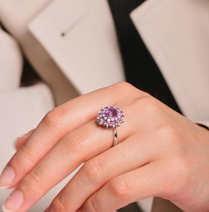 1.5ct Pink Sapphire 18K Gold Ballerina Flower Ring with Diamonds