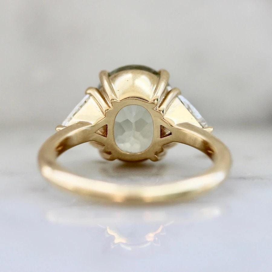 18K Gold 4ct Light Green Tourmaline Wedding Ring