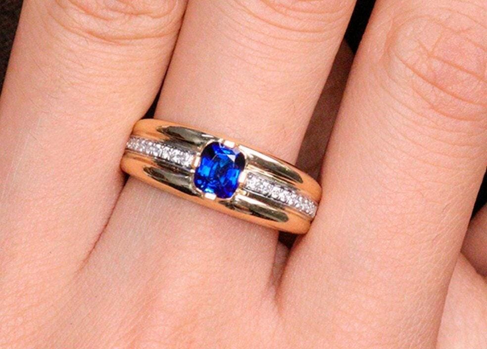 Channel Set Diamonds Sapphire 18K Yellow Gold Ring