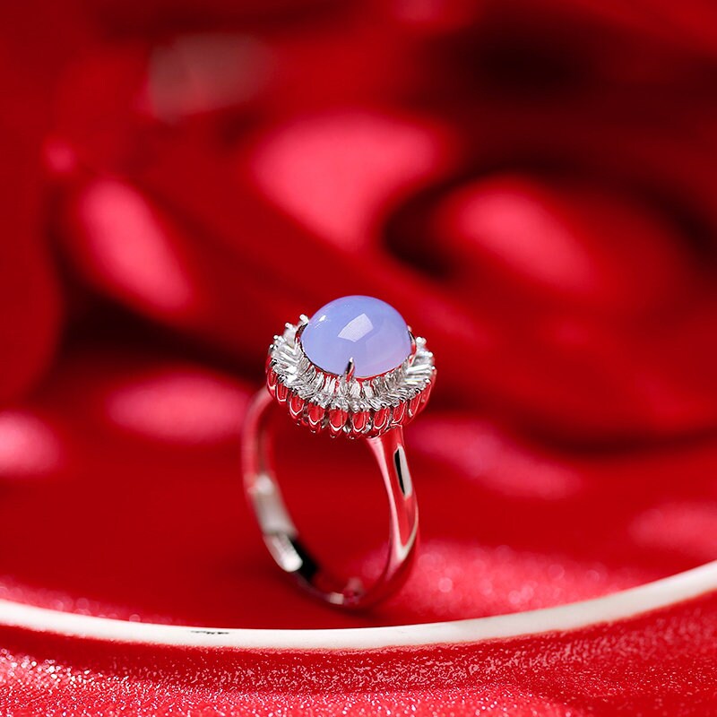Purple Violet Jade Cabochon 18K White Gold Ring with Diamond Pave