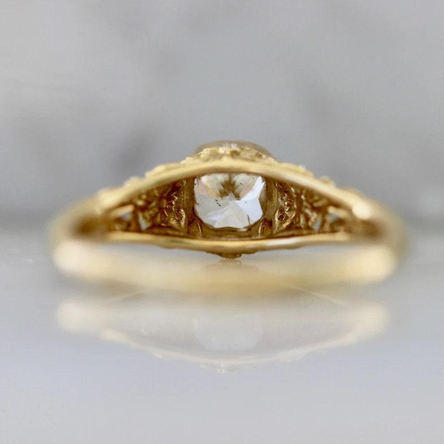 Bright Cushion Diamond Engraved Ring in 18K Yellow Gold
