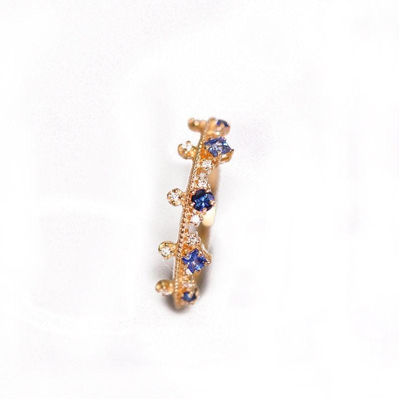 Cluster Blue Sapphire 18K Gold Stackable Ring with Diamonds