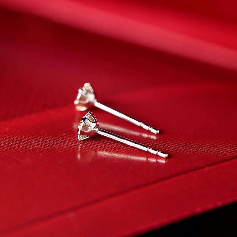 0.5ct Diamonds 18K Yellow Gold Earrings