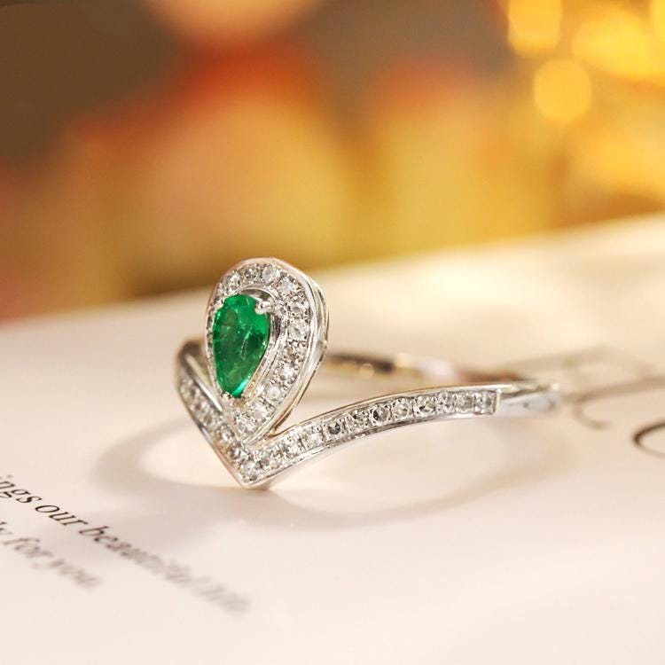 Emerald Teardrop Chevron Stackable Ring in Platinum 950