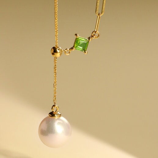 8mm Akoya Pearl & Green Tourmaline Necklace - 18K Yellow Gold