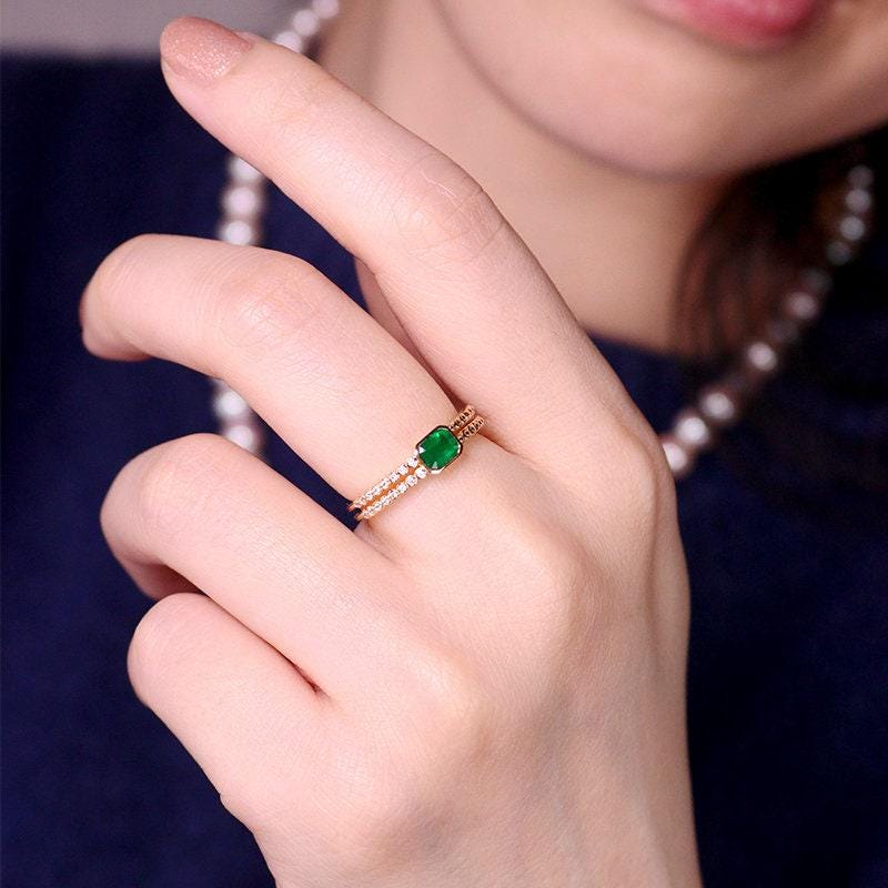 Emerald & Diamond Stackable Ring in 18K Yellow Gold