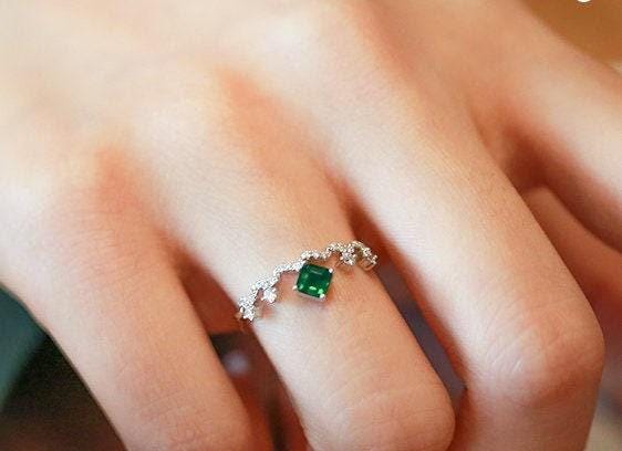 Emerald & Diamond Stackable Engagement Ring in 18K Gold