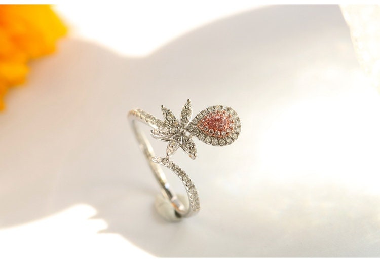 Pineapple Design Pink Diamond Ring - 18K White Gold
