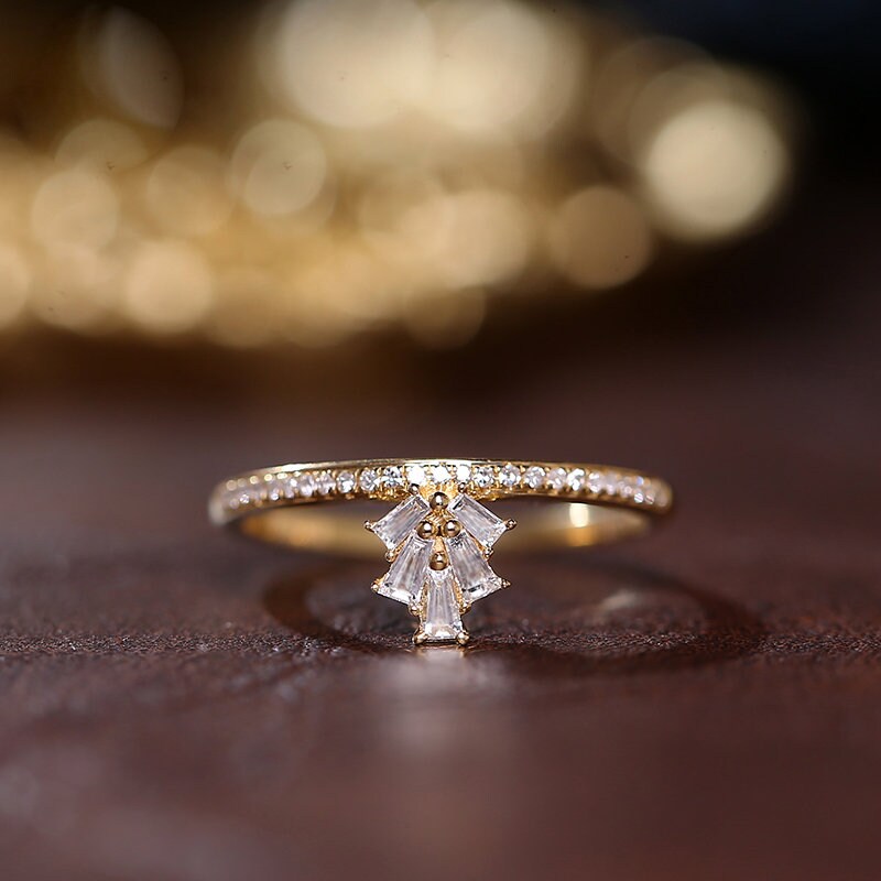 Baguette White Diamond 18K Yellow Gold Crown Wedding Ring