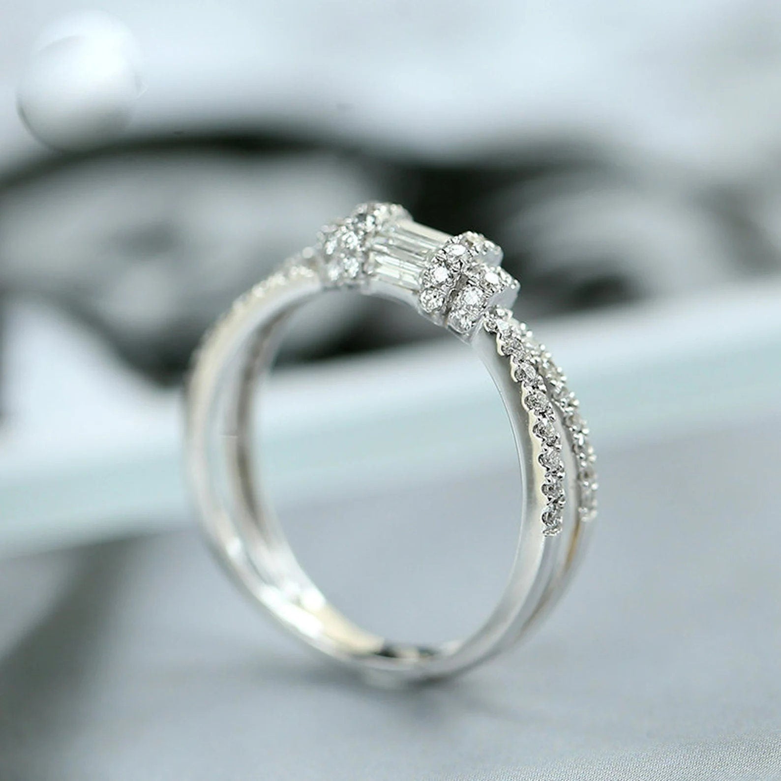 White Diamond Infinity Wedding Ring in 18K White Gold