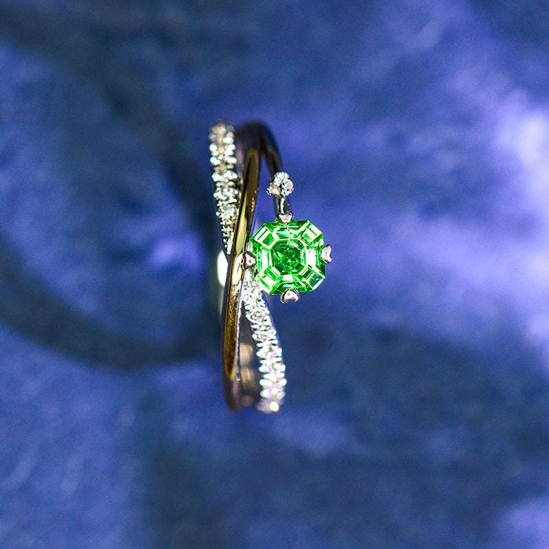 Tsavorite Asscher Cut & Diamond Infinity Ring - 18K White Gold