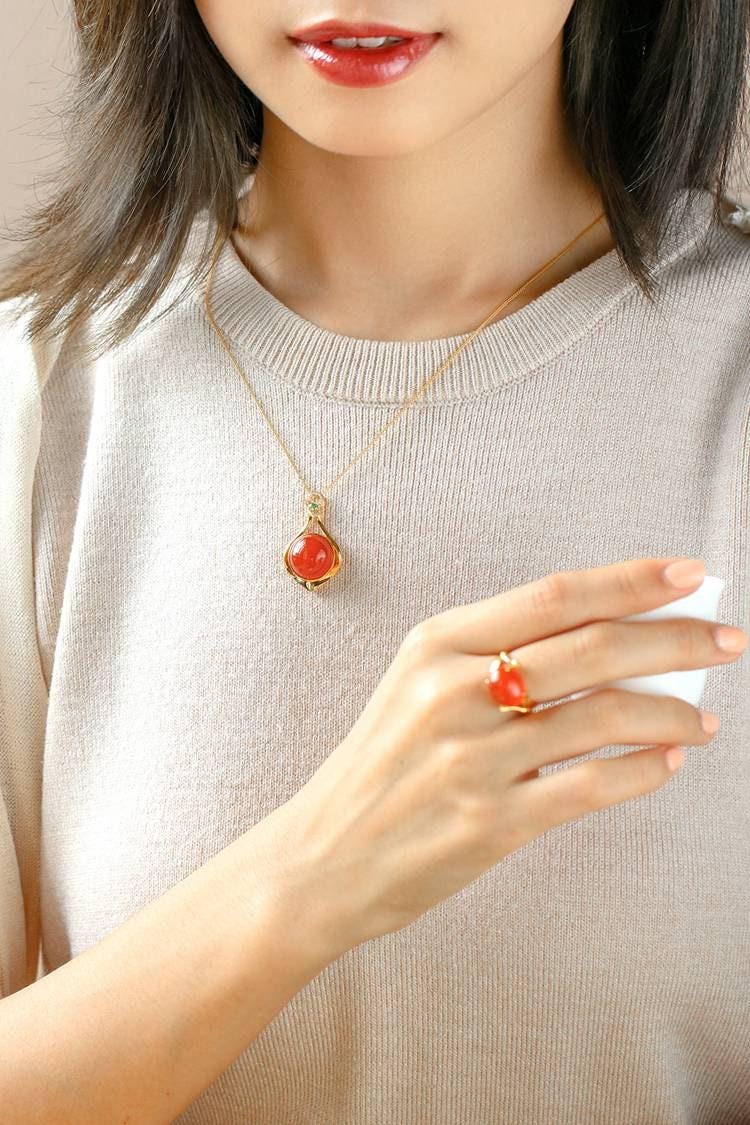 Cabochon Southern Red Agate Diamond Necklace - 18K Yellow Gold