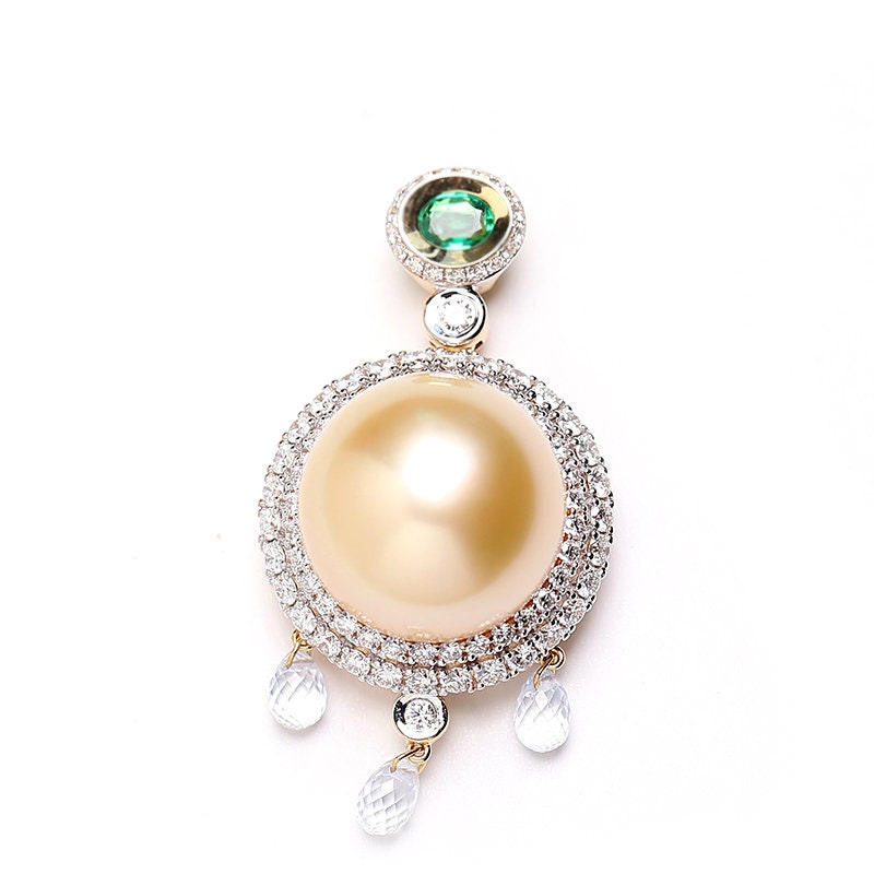12mm Golden South Sea Pearl & Emerald Necklcae in 18K Yellow Gold