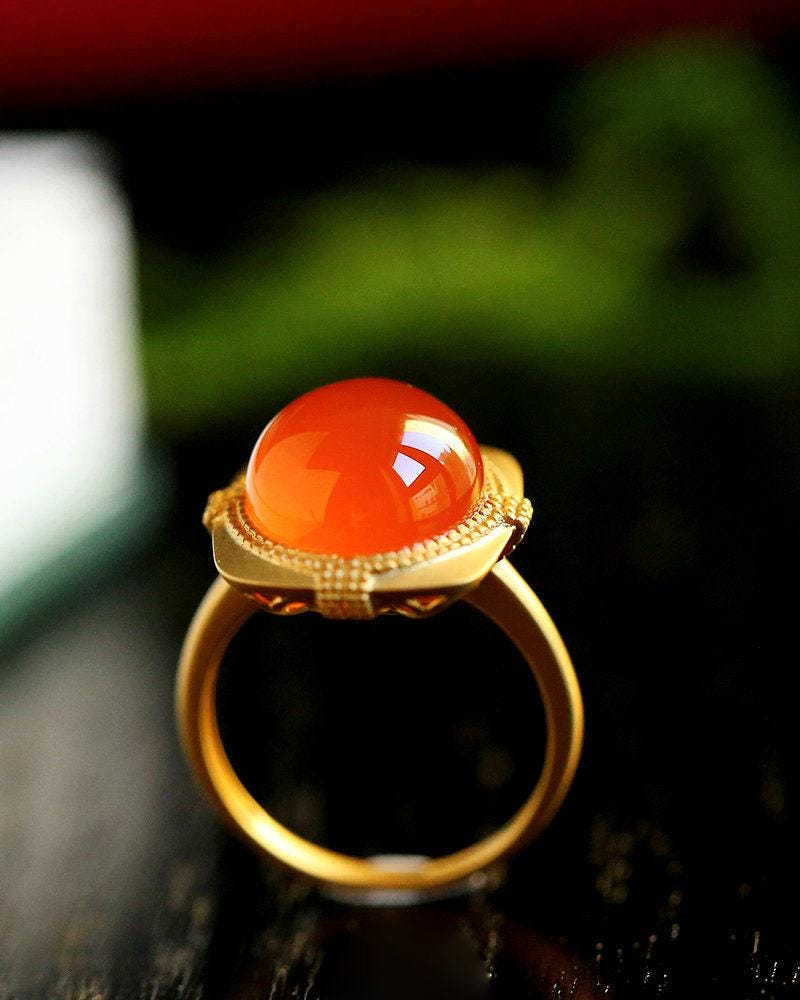 Maitreya Design Southern Red Agate Cabochon Ring - 18K Yellow Gold
