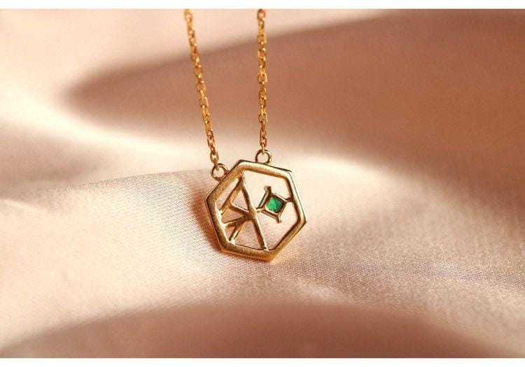 Emerald & White Diamond Hexagon Shape 18K Necklace,