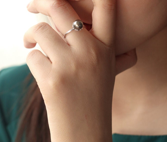 8mm Tahitian Black Pearl 18K White Gold Ring
