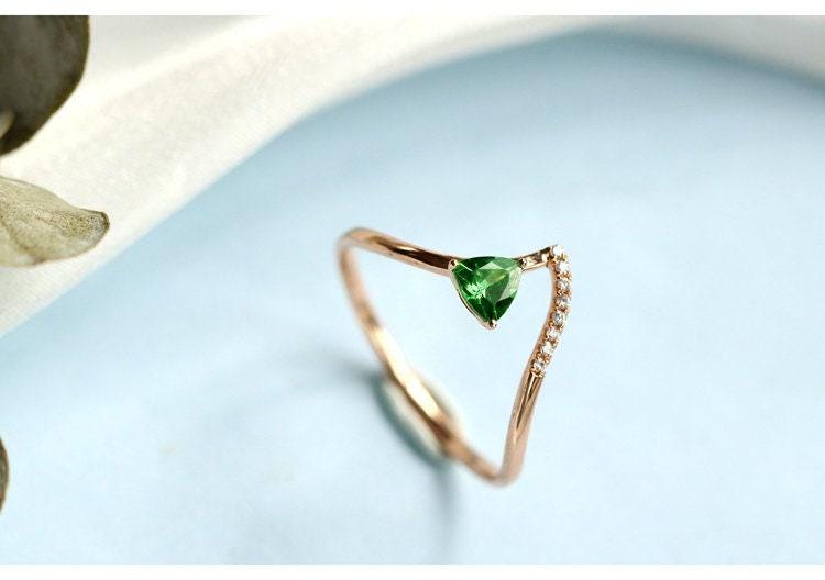 Tsavorite Trillion Cut & Diamond Chevron Ring - 18K Yellow Gold