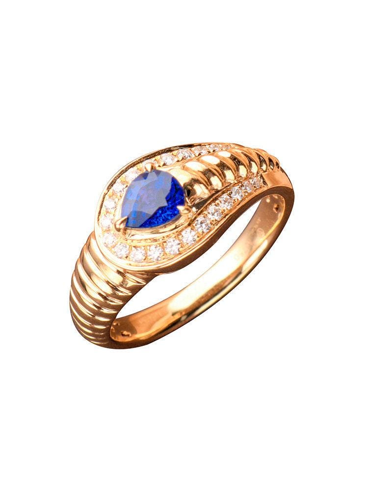 Cornflower Sapphire 18K Gold Twisted Ring with Free Form Design