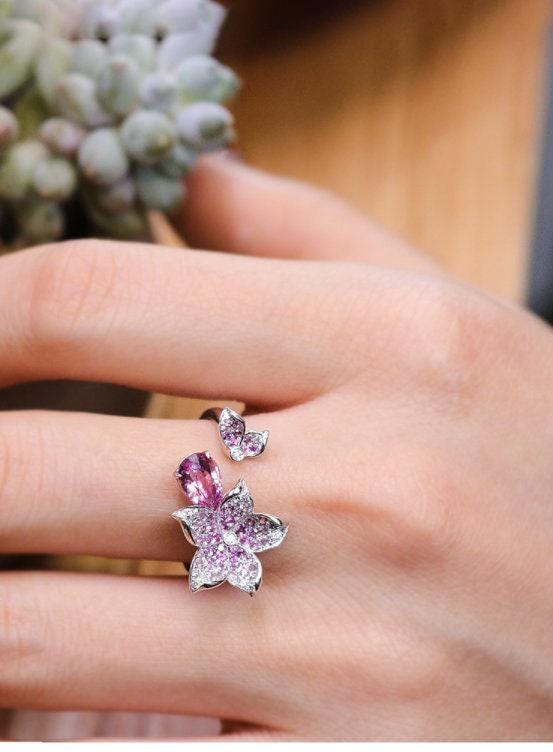 Pink Sapphire & Diamonds Flower Ring in 18K White Gold