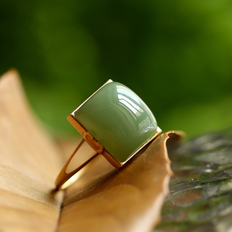 Jade Square Shape 18K Gold Matte Finish Ring