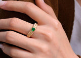 Brusheded Twisted 18K Gold Ring with Sapphire