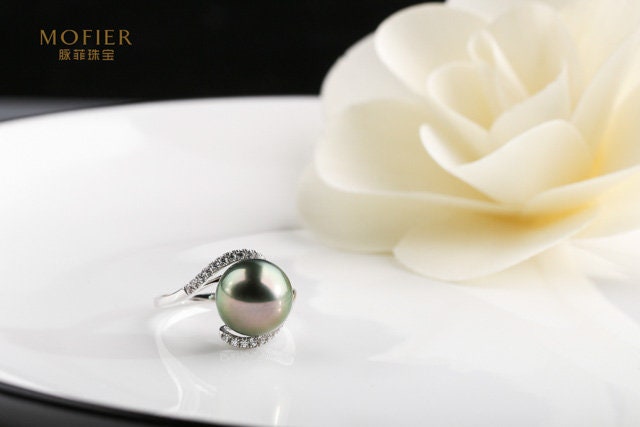 11mm Tahitian Pearl & Diamonds Infinity Ring - 18K White Gold