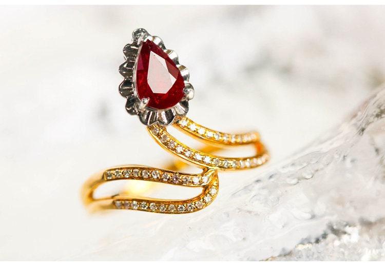 Snake Design Ruby Ring with Diamond - 18K Yellow Gold