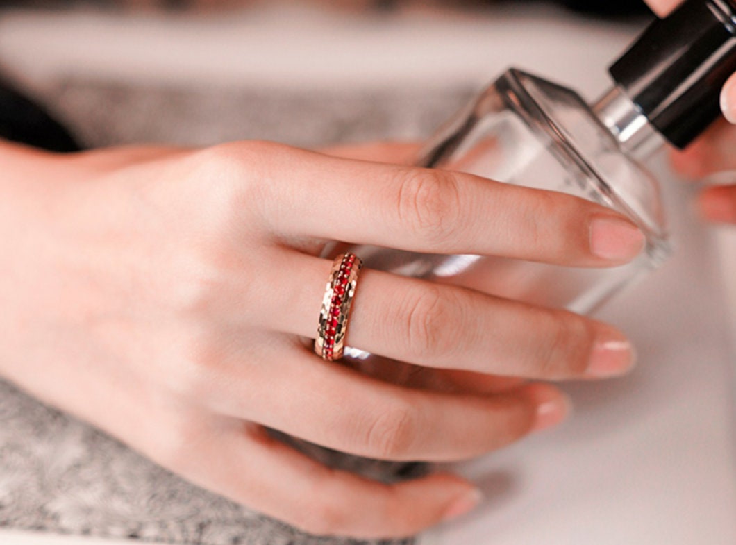 Pigeon Blood Ruby Spinner Design Band Ring in 18K Gold