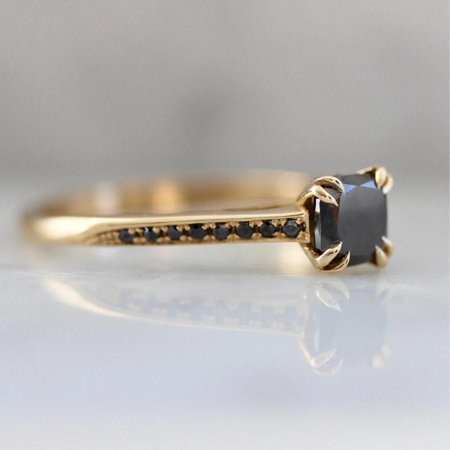 1ct Round Black Diamond Ring - 18K Yellow Gold