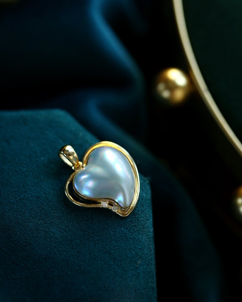 Heart Shape Japan Mabe Pearls & Diamond Pendant - 18K Yellow Gold