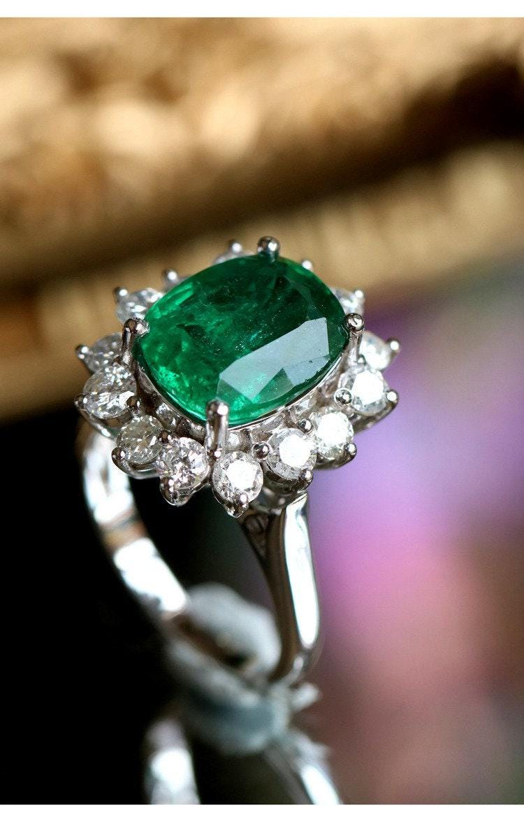 2.23ct Emerald & Diamond Ring - 18K White Gold