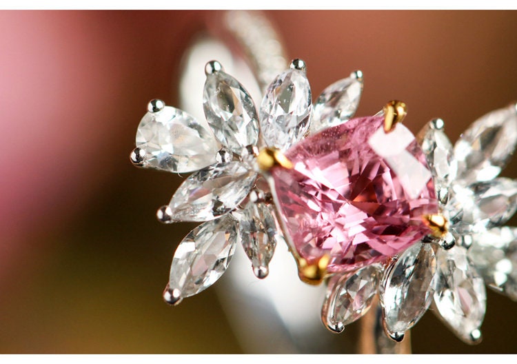 1.16ct Pink Spinel & White Sapphire Cluster Ring - 18K White Gold