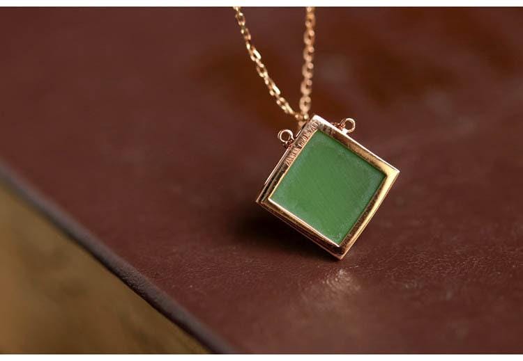 5A+ Jade Square Shape Cabochon Necklace in 18K Yellow Gold