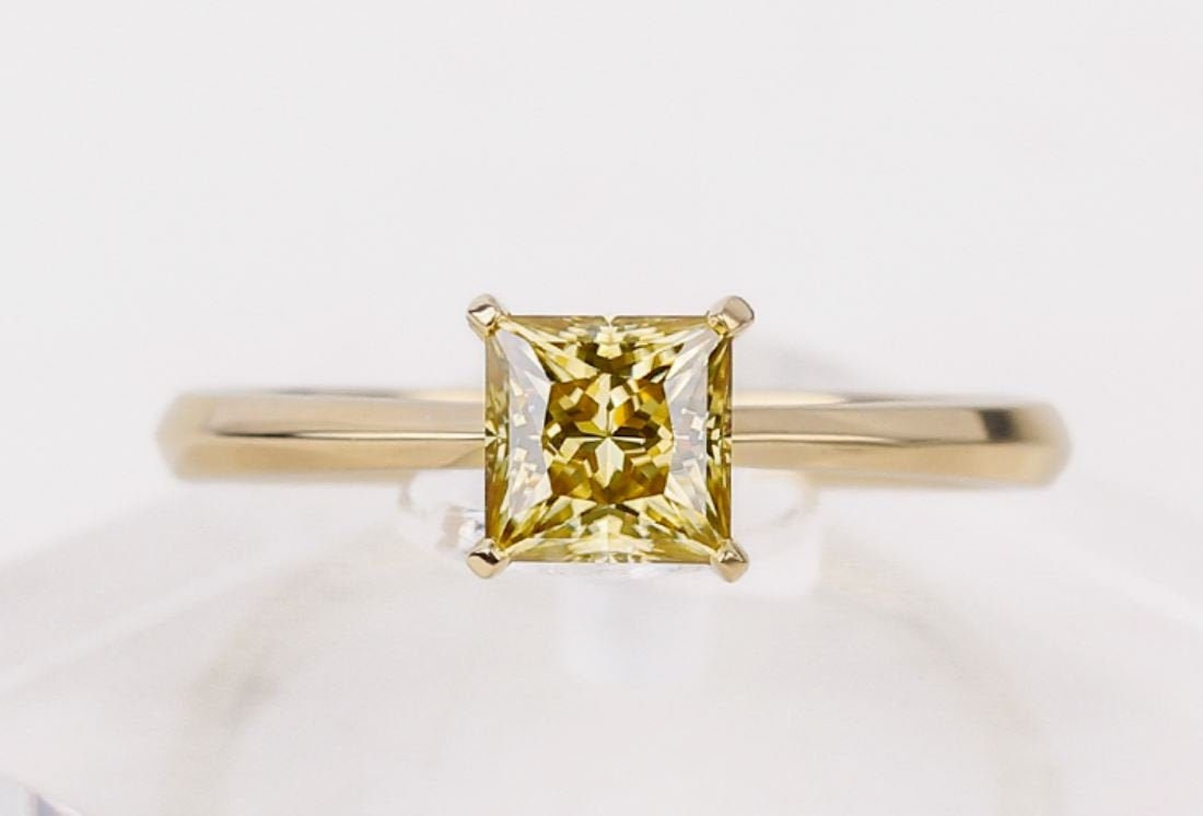 Fancy Yellow Diamonds Princess-Cut Ring in 18K Yellow Gold