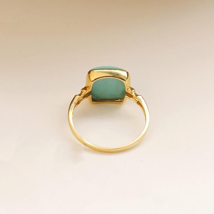 Superior Square Turquoise 18K Yellow Gold Ring