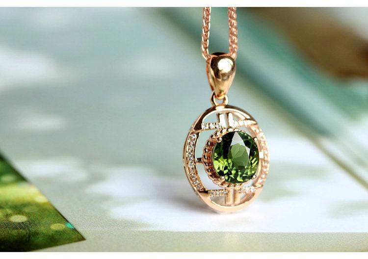 2.35ct Green Tourmaline Diamond Pendant - 18K Yellow Gold