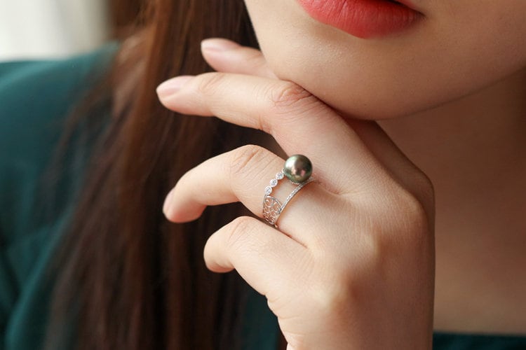 Tahitian Pearl 9mm & Diamond Ring in 18K White Gold