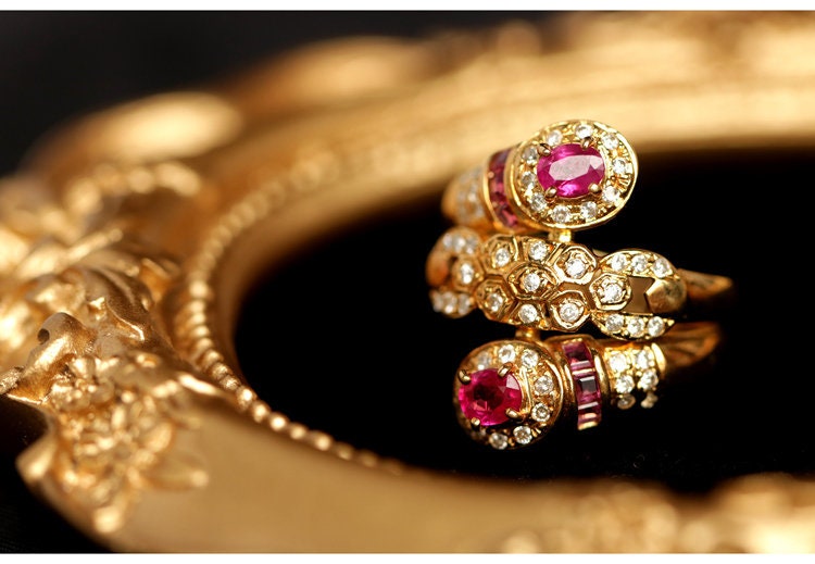 Vintage Design Ruby & Diamond 18K Chunky Gold Ring