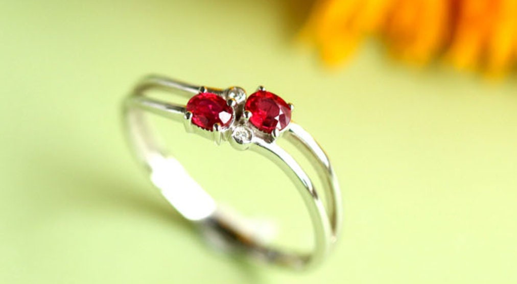 Open Ring with Two Rubies in 18K Yellow Gold