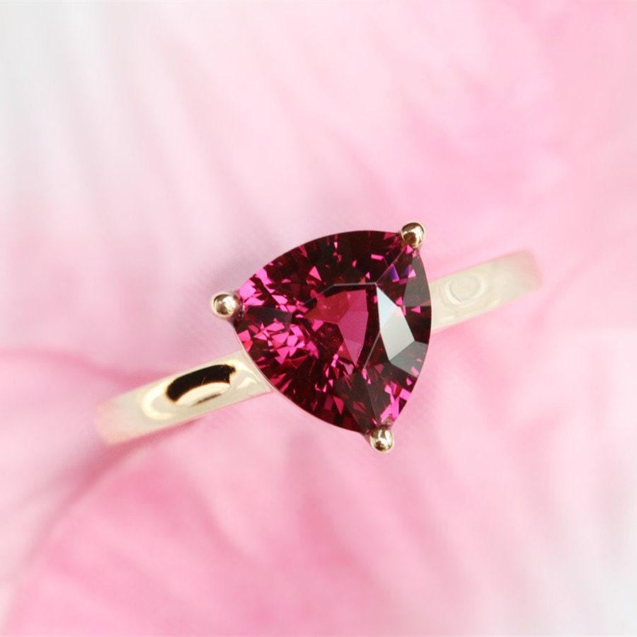 3.3ct Peach Red Trillion Cut Garnet Ring - 18K Yellow Gold