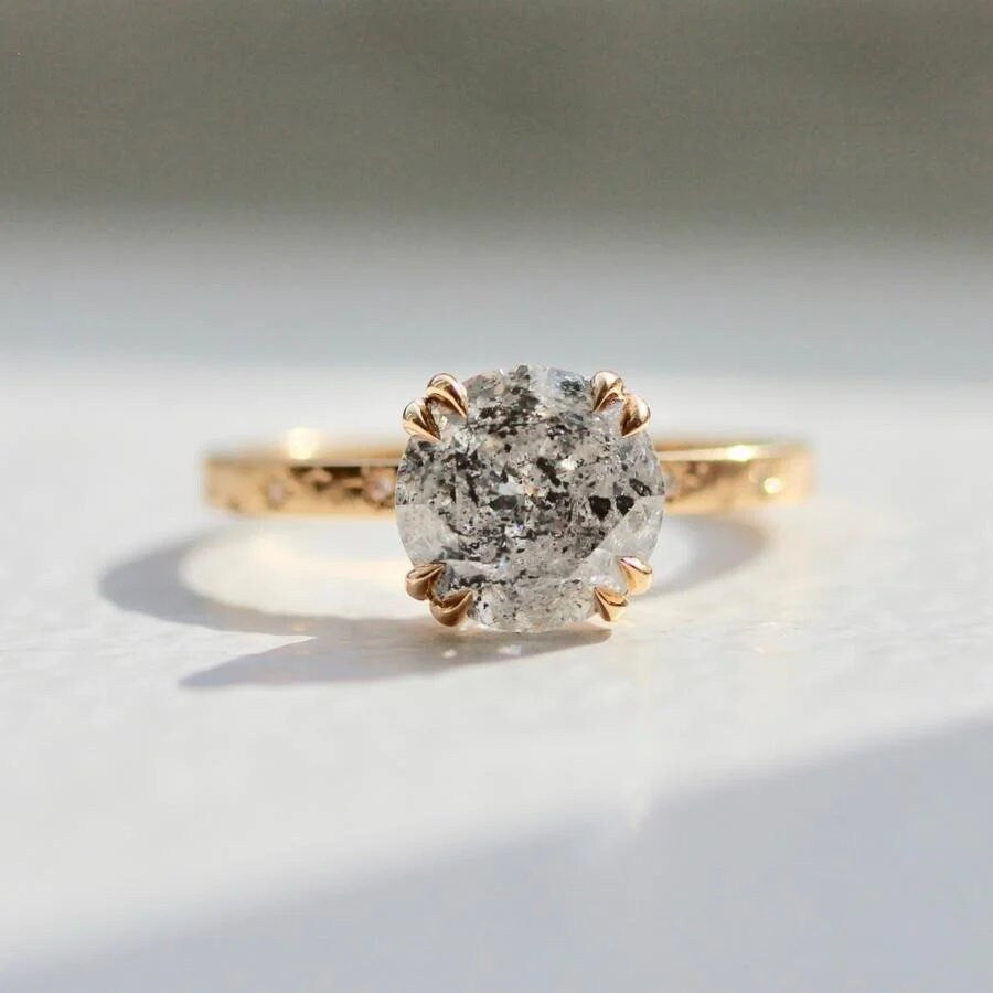 2.5ct Salt & Pepper Diamond Wedding Ring - 18K Gold