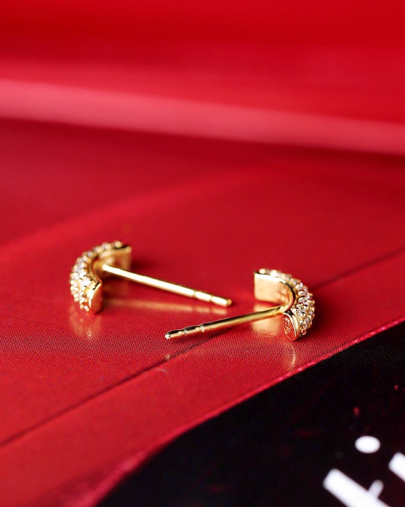 Semicircle Design Diamond Earrings in 18K Yellow Gold